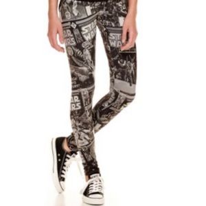 ** Star Wars comic leggings